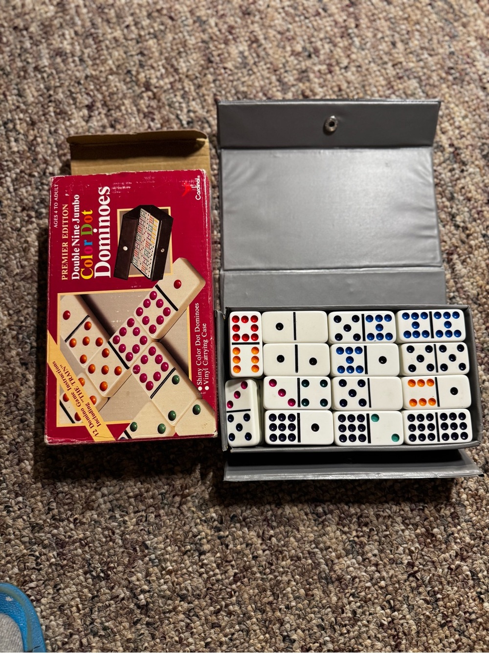 Dominos